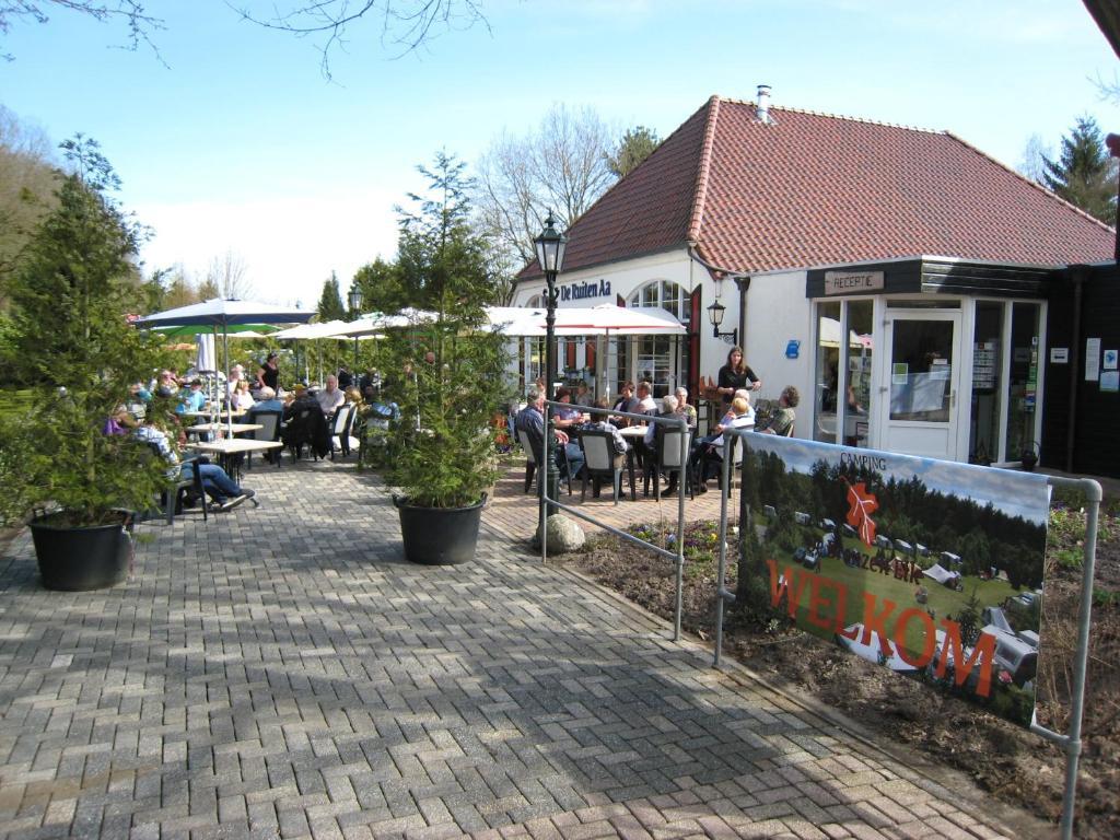 Vakantiepark De Bronzen Eik Sellingen ภายนอก รูปภาพ